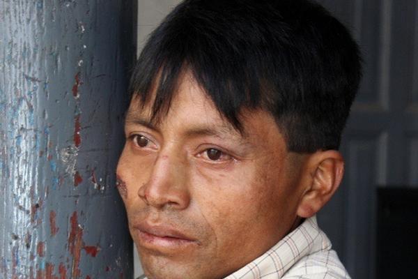Gregorio Lobos Lobos, sindicado de violar y matar a su suegra, permanece en la subestación 71-11, en Santa Cruz del Quiché. (Foto Prensa Libre: Óscar Figueroa)