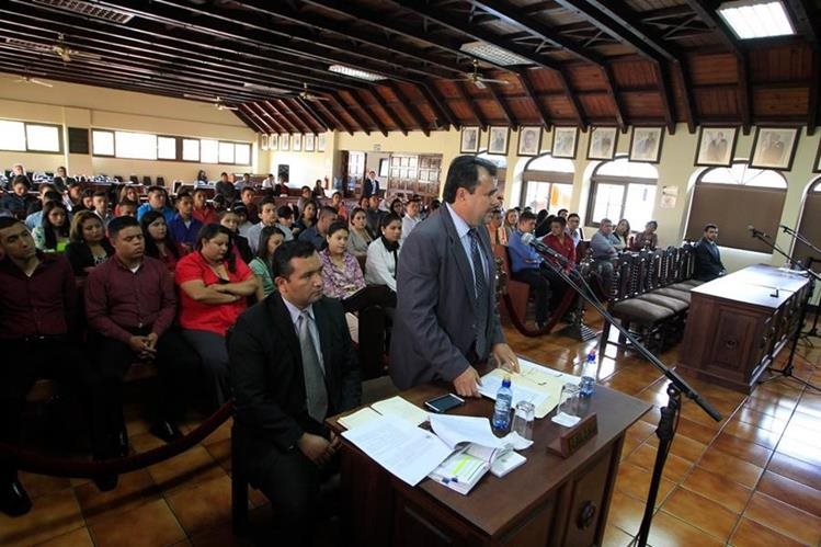 El diputado Domingo Trejo, participa en una vista pública en la Corte de Constitucionalidad. (Foto Prensa Libre: Hemeroteca PL)