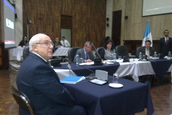 <em><strong>CIUDAD DE GUATEMALA - </strong></em>Acisclo Valladares Molina, exprocurador General de la Nación y Embajador de Guatemala en Gran Bretaña, criticó la actual administración presidida por Claudia Paz y Paz. (Foto: Claudia Palma).<br _mce_bogus="1"/>