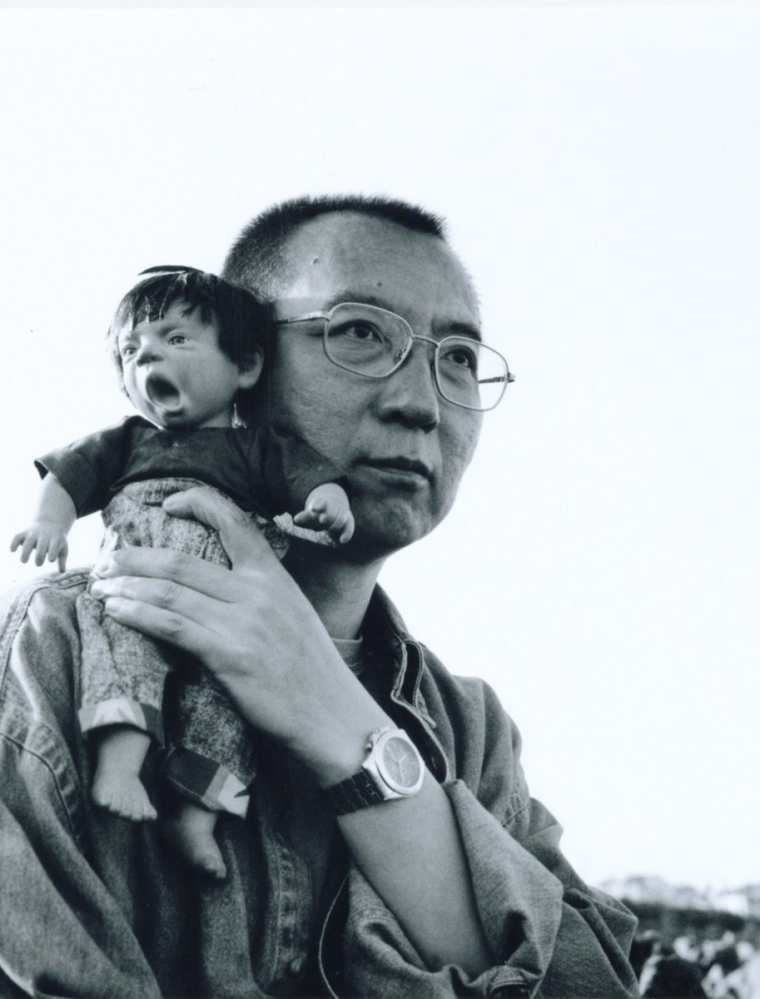 Liu Xiaobo ha sido liberado por razones médicas tras haberle diagnosticado un cáncer de hígado terminal. (Foto Prensa Libre: EFE)