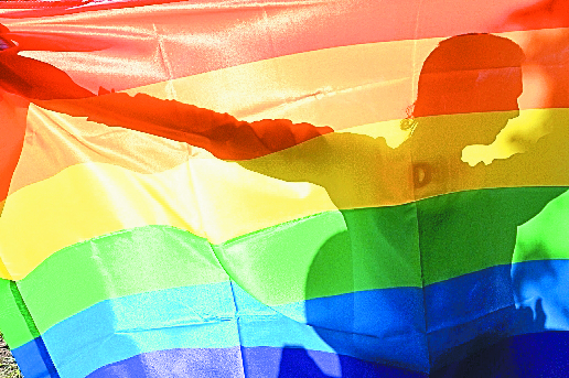 La bandera multicolor representa al colectivo LGBT. (Foto: Hemeroteca PL)