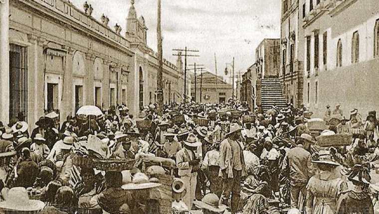 Antiguo Mercado Central a inicios del siglo XX. (Foto: Hemeroteca PL)