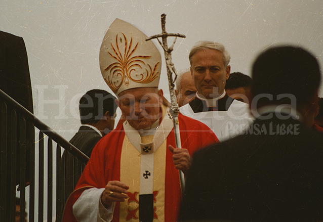 Juan Pablo II en Esquipulas el 6 de febrero de 1996. (Foto: Hemeroteca PL)