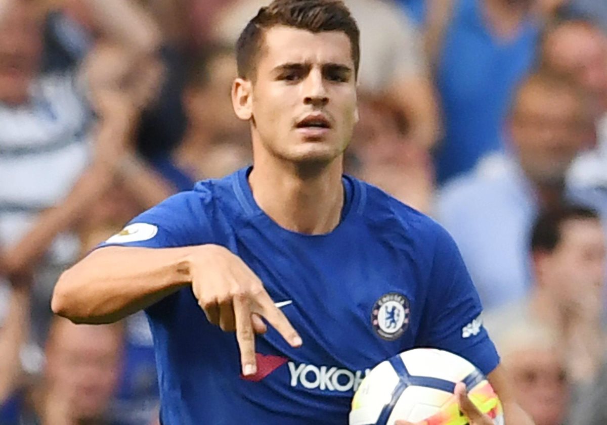 Morata y su ya tradicional festejo luego de anotar. (Foto Prensa Libre: EFE)