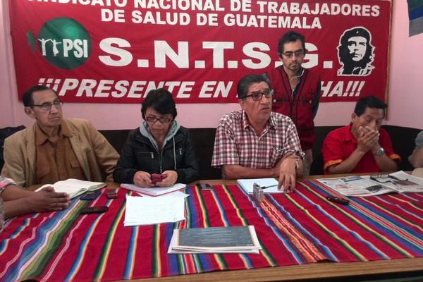 Luís Lara del Frente Nacional de Lucha, solicitó al presidente formar una mesa de diálogo. (Foto Prensa Libre: E. Ávila) <br _mce_bogus="1"/>