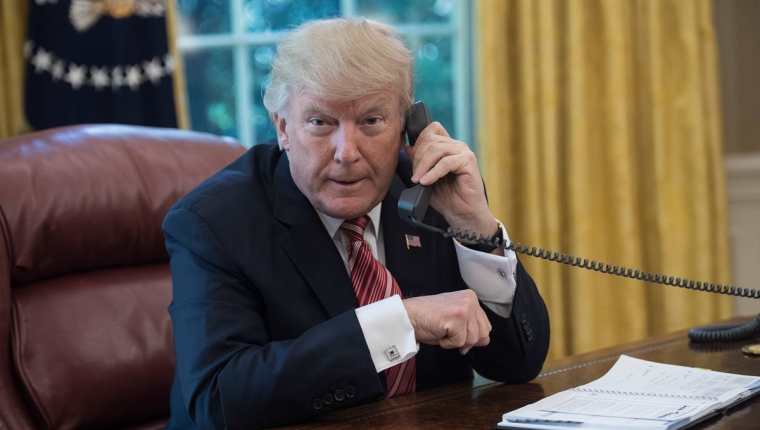 Donald Trump, presidente de EE. UU. volvió a criticar a los medios de comunicación. (Foto Prensa Libre: AFP)