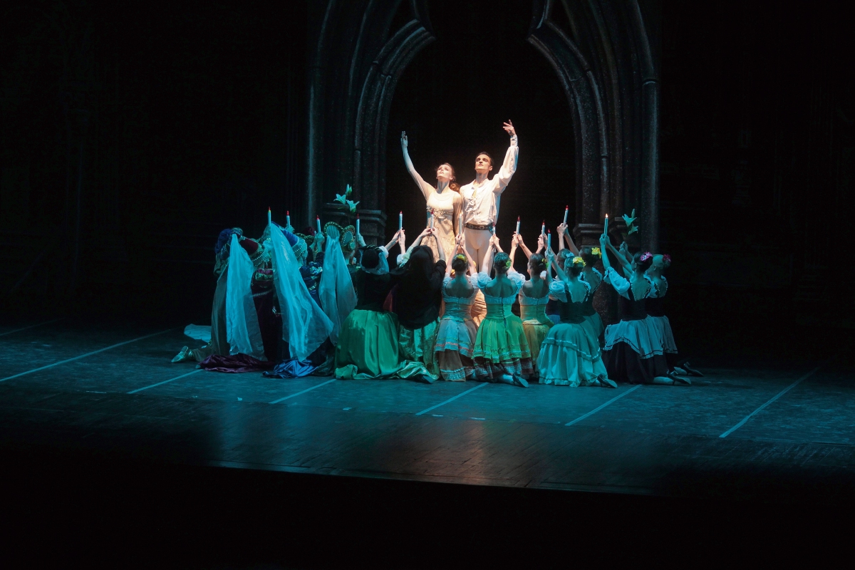 El ballet ruso hizo gala de su encanto en la sala Efraín Recinos, del Teatro Nacional. (Foto Ángel Elías)
