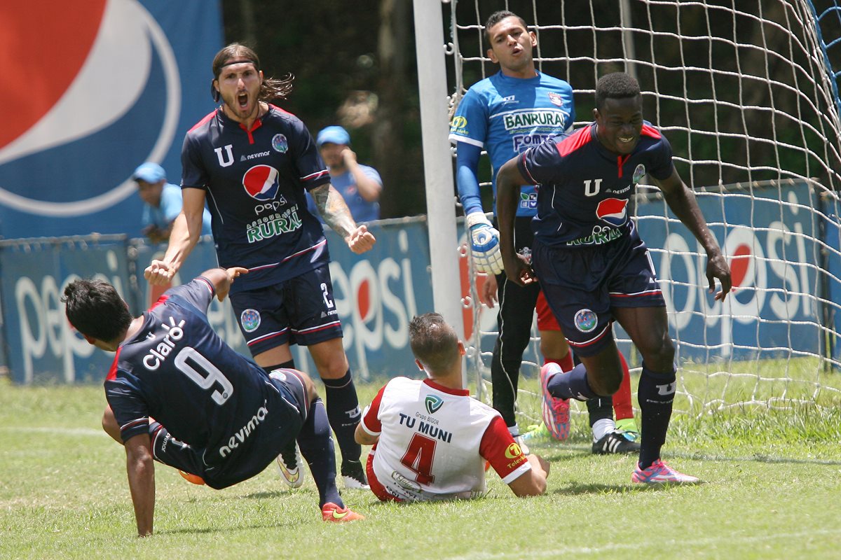 El conjunto sancarlista consiguió su primera victoria en el Apertura 2015. (Foto Prensa Libre: Jesús Cuque)