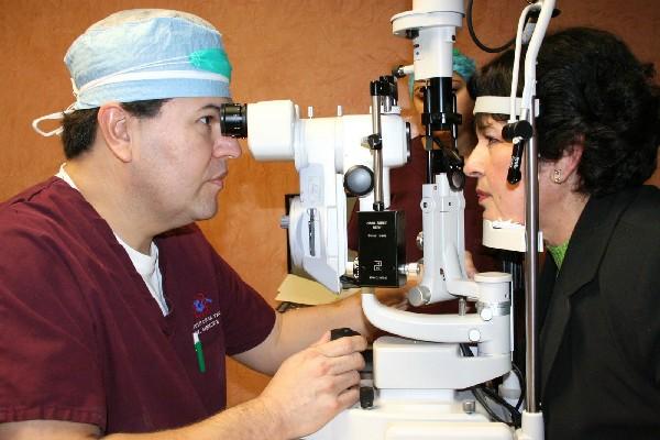 La mejor manera de prevenir la afección del glaucoma es con la detección temprana, a través de exámenes oftalmológicos.