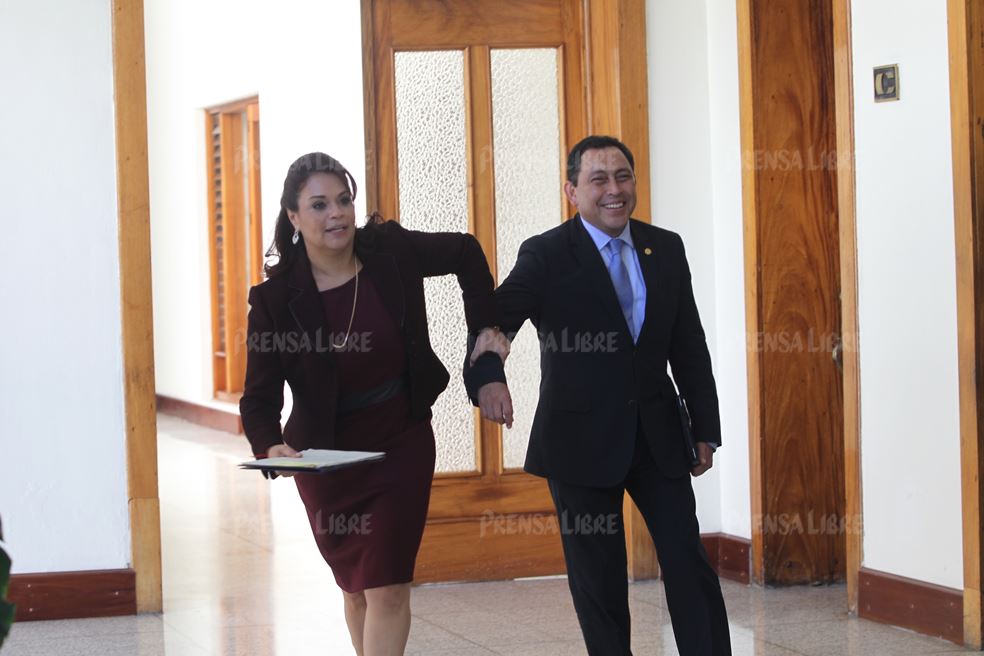 Roxana Baldetti fue la vicepresidenta del gobierno del Partido Patriota, mientras que Mauricio López Bonilla era ministro de Gobernación. (Foto Prensa Libre: Hemeroteca PL)
