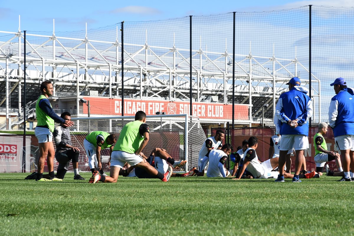 José Manuel Contreras durante el entrenamiento de la Selección Nacional en Chicago. (Foto Prensa Libre: Wilfredo Girón)