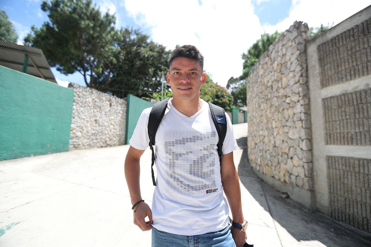 Robin Betancourth está contento por volver a ser una opción para Willy Olivera. (Foto Prensa Libre: Francisco Sánchez)