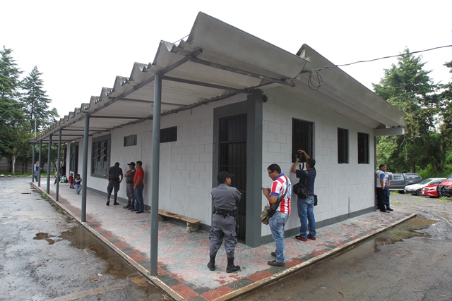 Instalaciones del centro de detención en Mariscal Zavala, el cual cuenta con espacios al aire libre. (Foto Prensa Libre: Hemeroteca PL)