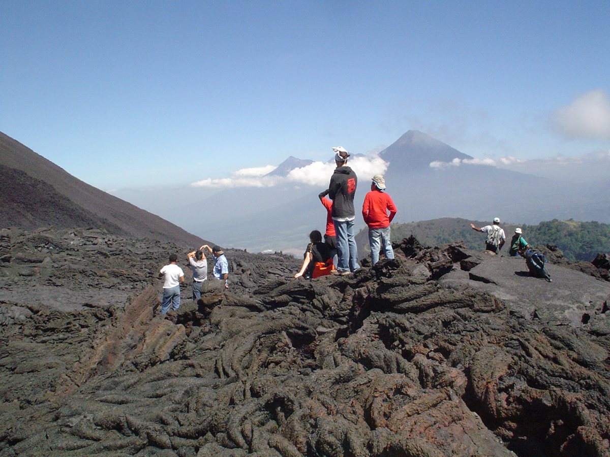 El Volcán Pacayá es otro de los lugares en vigilancia por su actividad constante. (Hemeroteca PL)