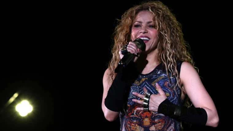 La cantante colombiana Shakira, durante el concierto que ofreció el viernes en el Cedars International Festival 2018, en Líbano. (Foto Prensa Libre: EFE).