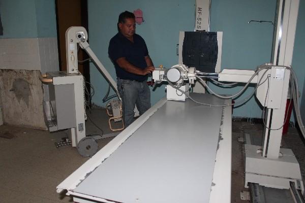 Equipo de rayos X del Hospital Regional Antonio Penados del Barrio, San Benito, Petén, se quemó debido a los constantes cortes de la electricidad.
