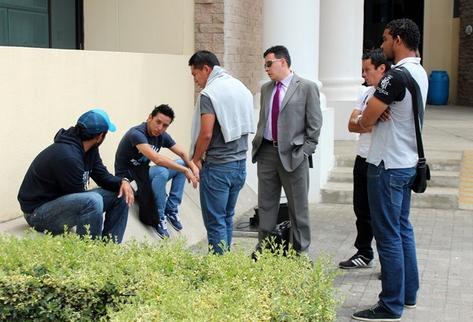 Dos exjugadores y el resto de futbolistas del club Xelajú MC están divididos por que unos buscan acuerdo con la parte agraviada. (Foto Prensa Libre: Carlos Ventura)