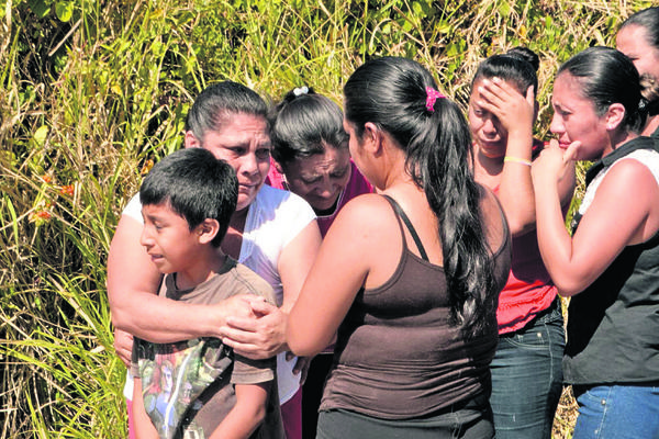Niña de 3 años está  grave en hospital de Cuilapa, por el percance. (Foto Prensa Libre)