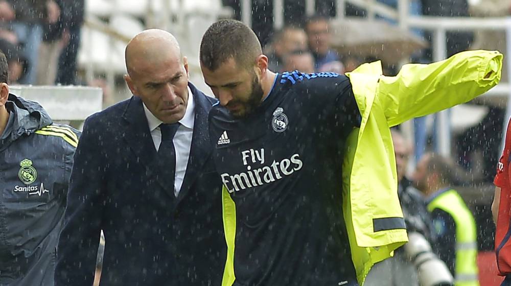 Karim Benzema salió lesionado el martes pasado frente al Manchester City. (Foto Prensa Libre: cortesía AS)