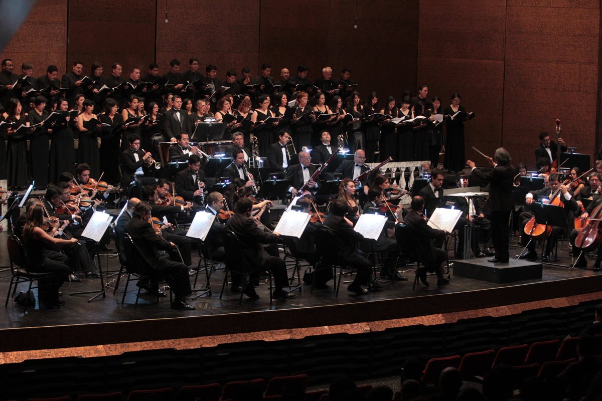Orquesta Sinfónica Nacional abrirá el 9 de febrero su temporada. (Foto Prensa Libre: Hemeroteca PL)