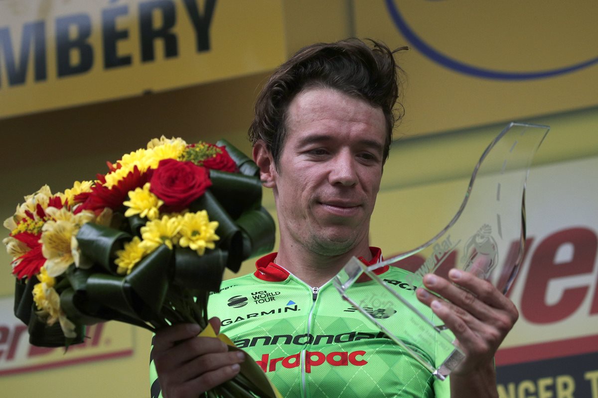 Urán se llevó la gloria en esta etapa del Tour, aunque le costó creerlo. (Foto Prensa Libre: AP)