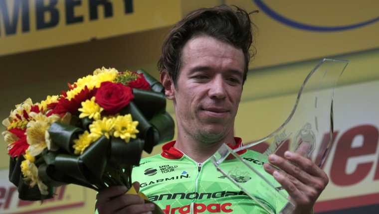 Uran se llevó la gloria en esta etapa del Tour, aunque le costó creerlo. (Foto Prensa Libre: AP)