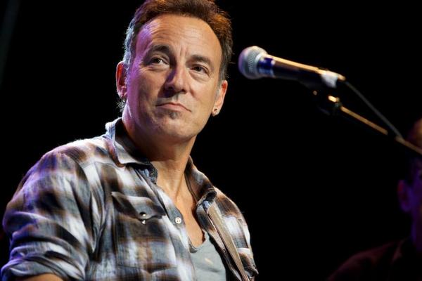 El último álbum del roquero Bruce Springsteen podrá ser escuchado de manera online. <br _mce_bogus="1"/>