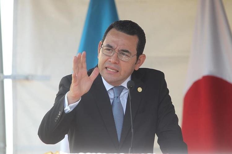 Dos años de gobierno marcados por subidas y bajadas. (Foto Prensa Libre: Archivo)