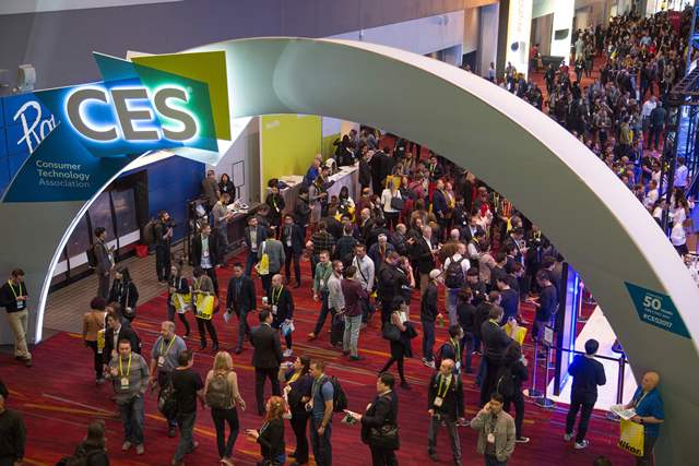 La feria CES (Consumer Electronics Show) abrió sus puertas este jueves y finalizará el domingo. (Foto Prensa Libre: AFP).