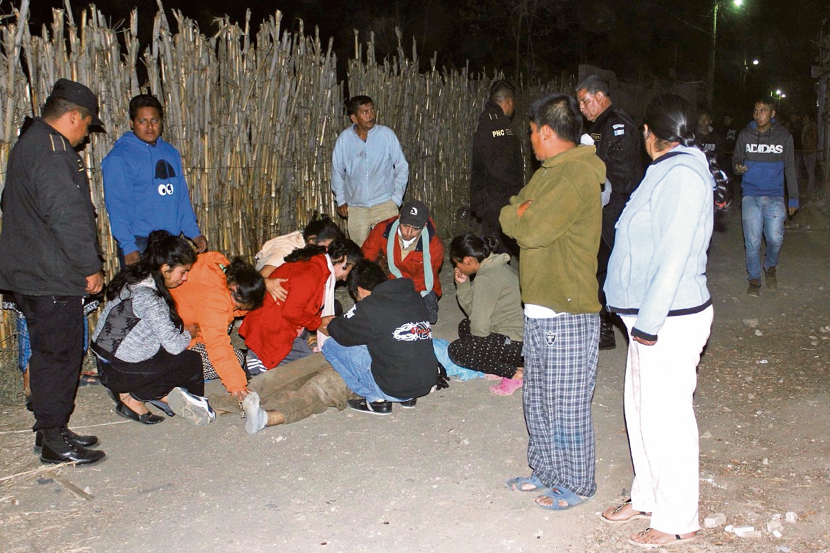 La tasa de homicidios en el 2015 fue de 29.54 por cada cien mil habitantes, según la Policía. (Foto Prensa Libre: Víctor Chamalé)