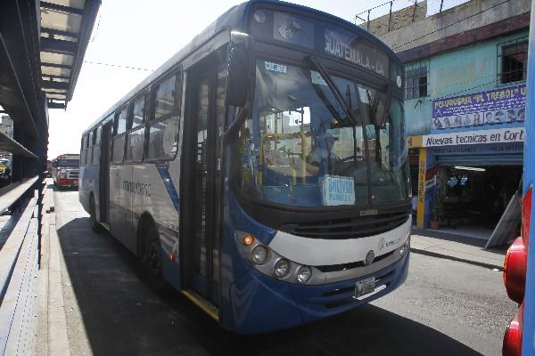 la ruta 256, que cubre el sur de la capital, ya no puede ingresar en la zona 1, y la disposición de la comuna es que llegue al Trébol y retorne al sur.