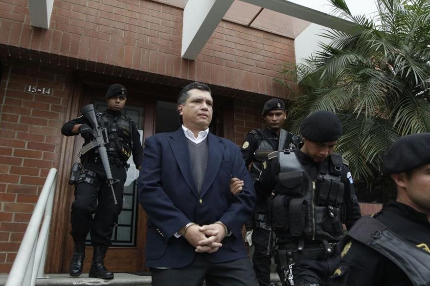 Martíez es señalado de tráfico de influencias y no logró recurperar salir de la cárcel. (Foto Prensa Libre: HemerotecaPL)