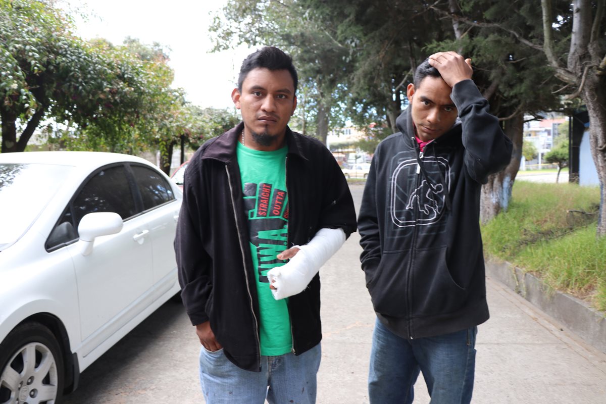 El esposo de la víctima y el hermano también fueron agredidos por Jorge Luis López Roblero, quien se presume estaba drogado. (Foto Prensa Libre: Whitmer Barrera)