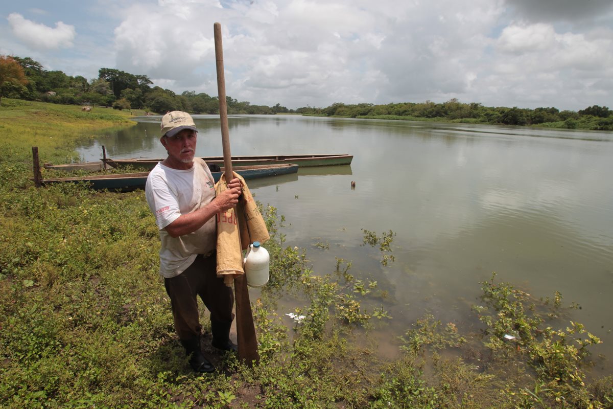 Las autoridades determinaron que el río está contaminado con el plaguicida Malation. (Foto Prensa Libre: Hemeroteca PL)