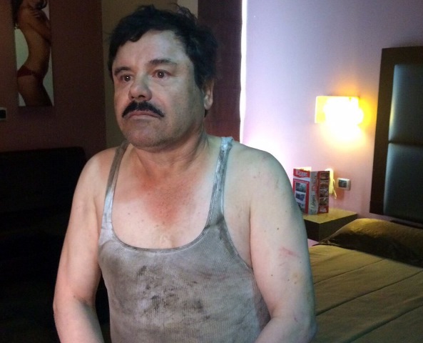 Joaquín "el Chapo" Guzmán, cuando fue detenido en un operativo en Los Mochis, Sinaloa el 8 de enero pasado. (Foto Prensa Libre: Hemeroteca PL).