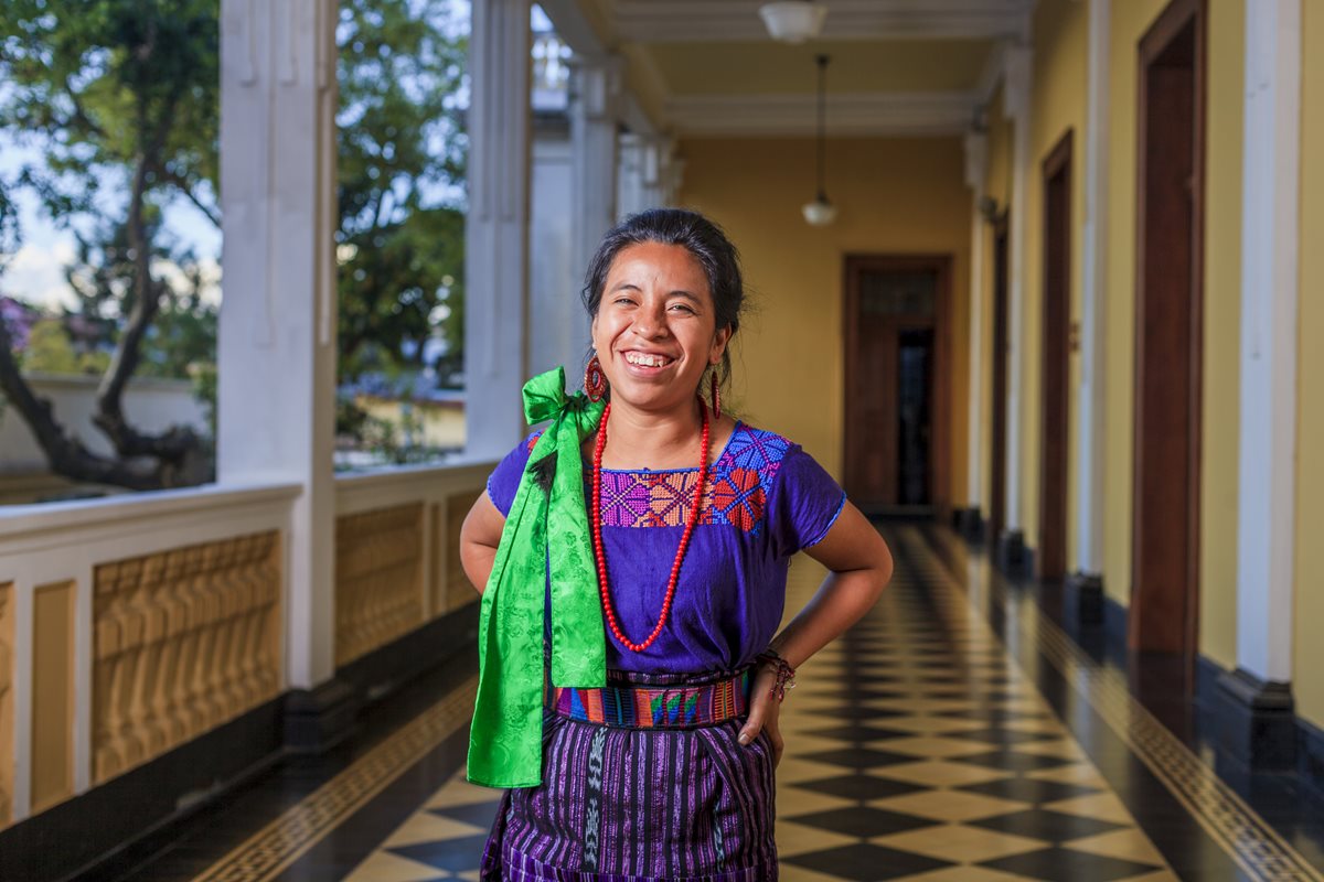 Con su voz melódica, suave y segura, Sara Curruchich conquistó las redes sociales. (Foto Prensa Libre: Juan Diego González)