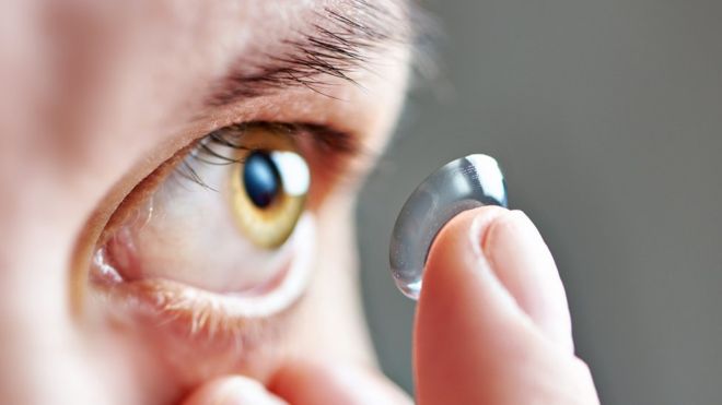 El extravío de lentes desechables en los ojos es un problema común. (Getty Images).