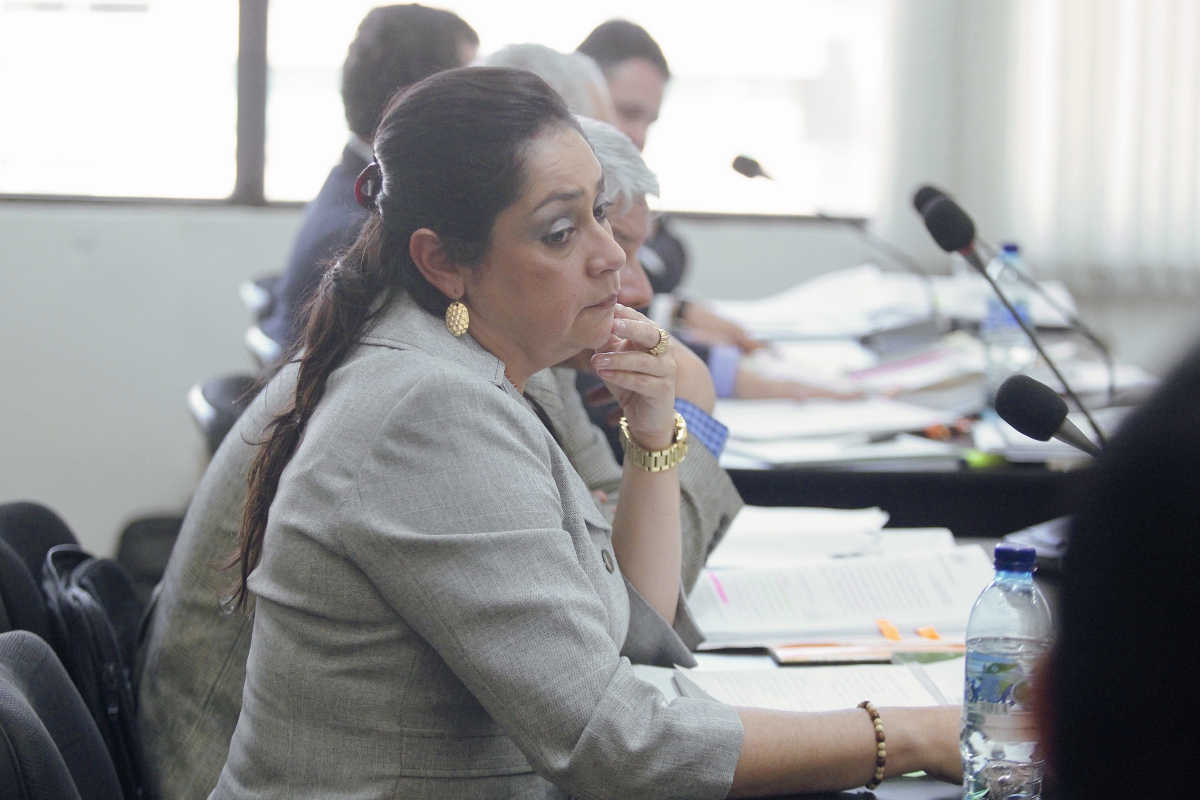 La Jueza Jisela Reinoso, compareció ante la Junta Disciplinaria para dilucidar su situación por una denuncia de abuso de autoridad. (FOTO Prensa Libre: Rodrigo Mendez).