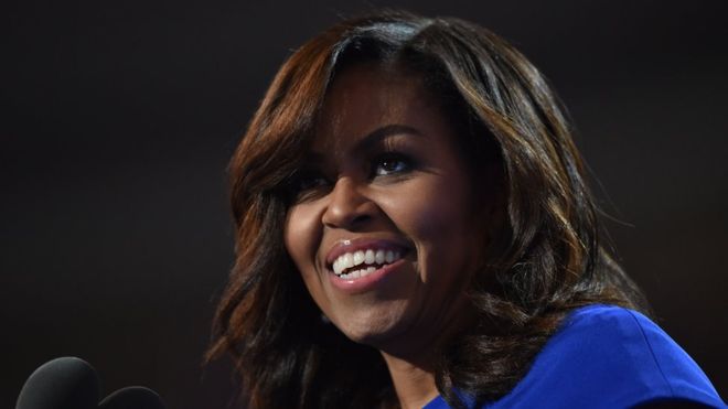 Michelle Obama emocionó a algunos de los presentes durante su discurso. AFP