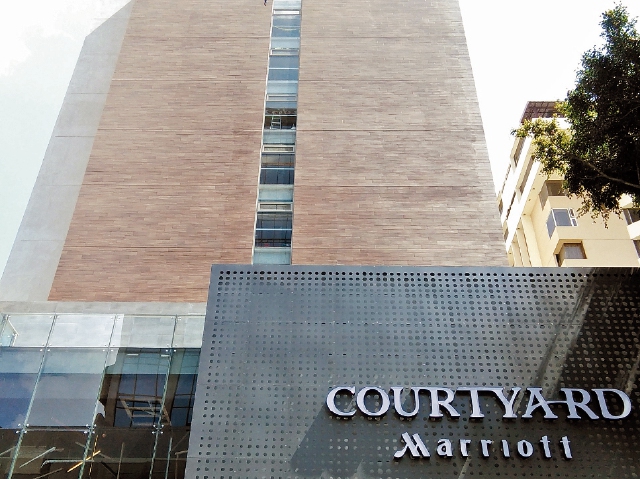 El nuevo hotel se ubica en la 1a. avenida y 12 calle, zona 10 capitalina. (Foto Prensa libre:Rosa maría bolaños)