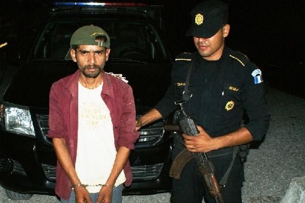 Álvaro reyes fue detenido en Petén.