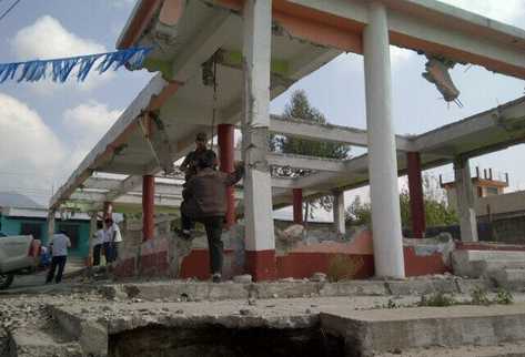 Los daños por el terremoto aún son visibles en San Marcos. (Foto Prensa Libre: Geovanni Contreras)