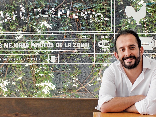 Diego Estrada se interesó por crear las mejores mezclas de sabores para el menú de sus cafeterías. (Foto Prensa Libre: Sandra Vi)