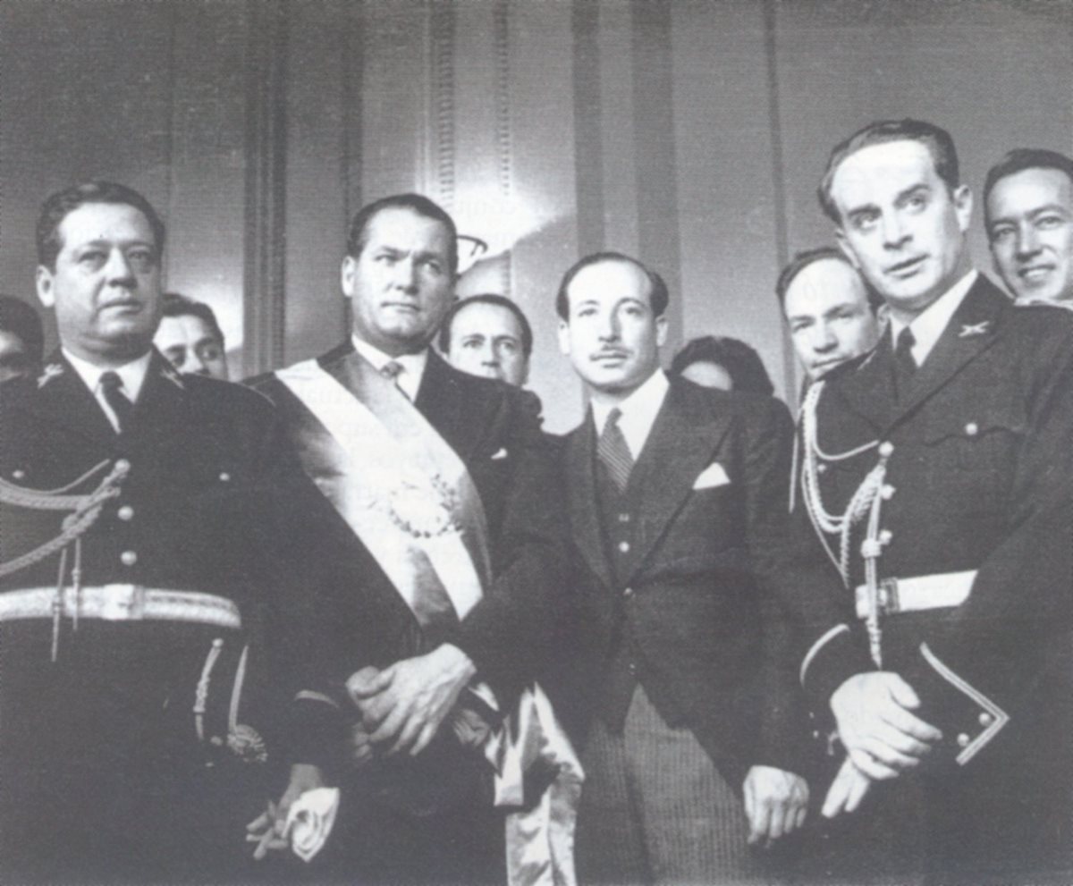 Juan Jose Arévalo, con la banda presidencial. (Foto: Hemeroteca PL)