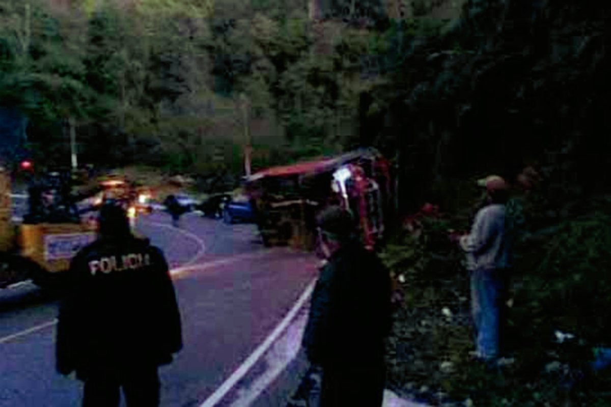 Lugar donde ocurrió el accidente en la ruta a Esquipulas Palo Gordo. (Foto Prensa Libre: Provial)