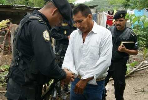 Augusto de Jesús Jácome Fajardo fue capturado en un allanamiento en una aldea de Ipala, Chiquimula. (Foto Prensa Libre: PNC)