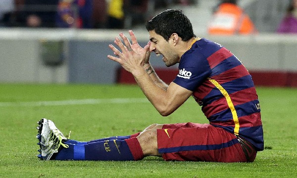 El delantero uruguayo, Luis Suárez ha sido cuestionado por su comportamiento. (Foto Prensa Libre: EFE)