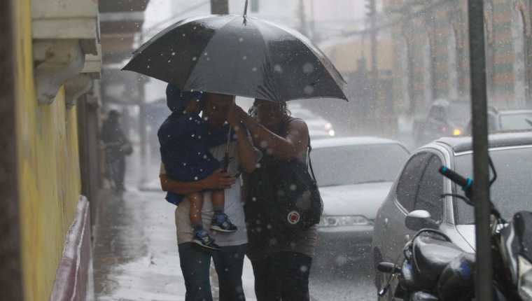 Un frente frío en la península de Yucatán, provoca un fin de semana lluvioso en Guatemala. (Foto Prensa Libre: Hemeroteca PL)