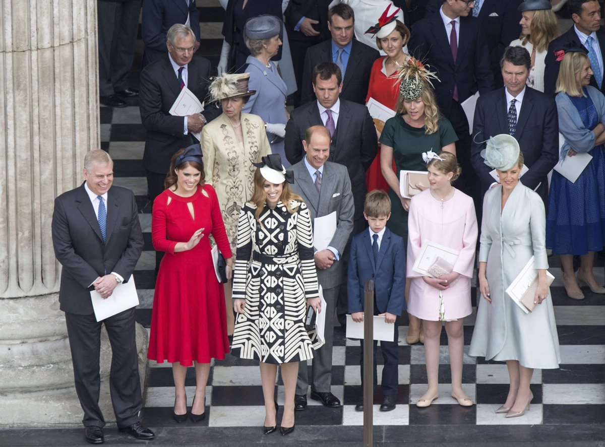 Familia Real celebra los 90 años de la reina Isabel. (Foto Prensa Libre: EFE)