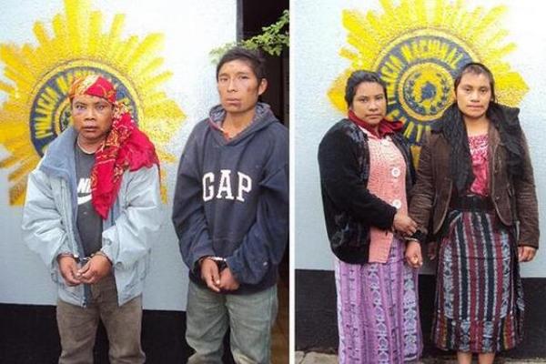Cuatro presuntos secuestradores se salvaron de ser linchados por una turba en Santa Tomás Chiché, Quiché. (Foto Prensa Libre: PNC)